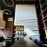 &And Hostel Hommachi East