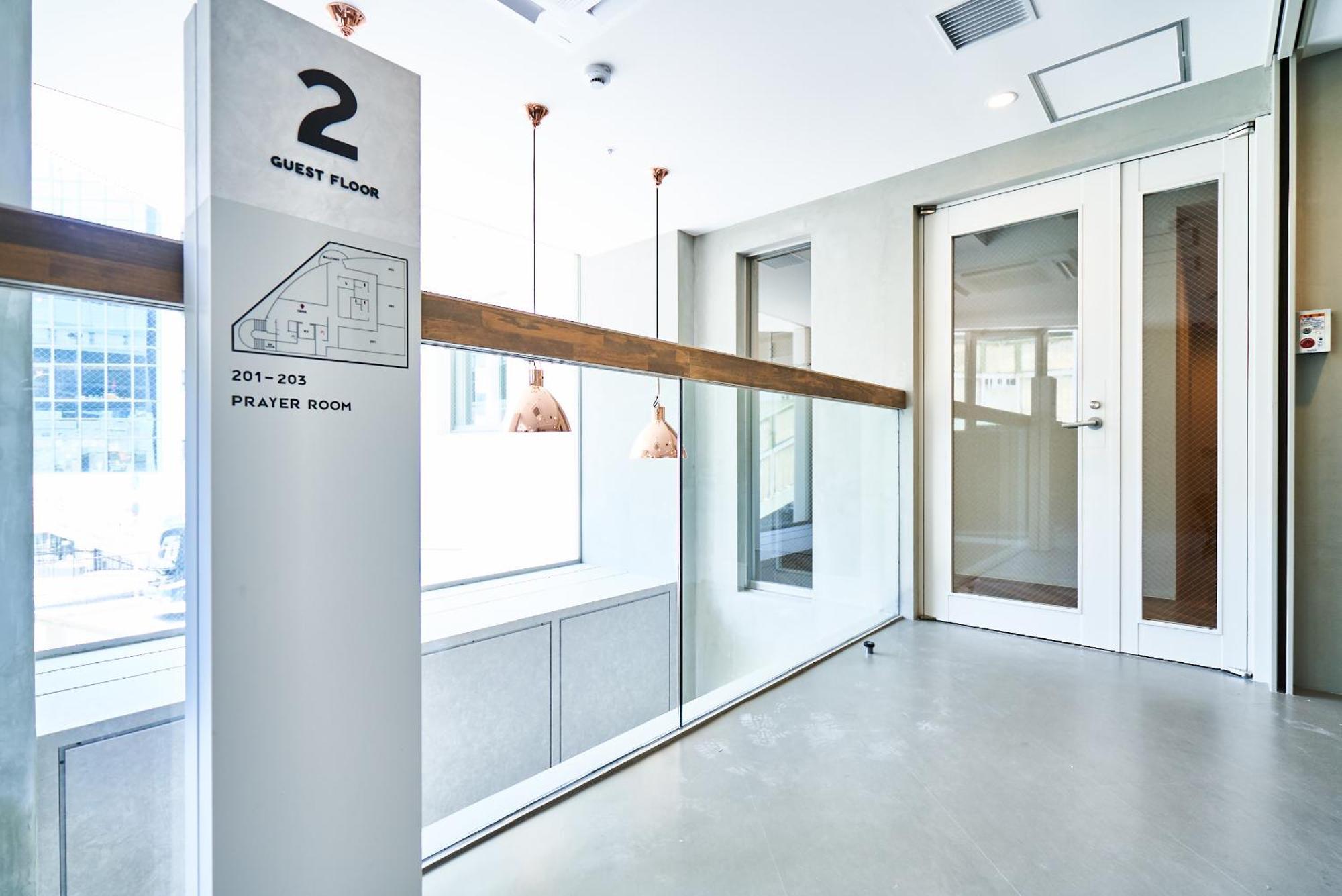 &and Hommachi East Auberge de jeunesse *