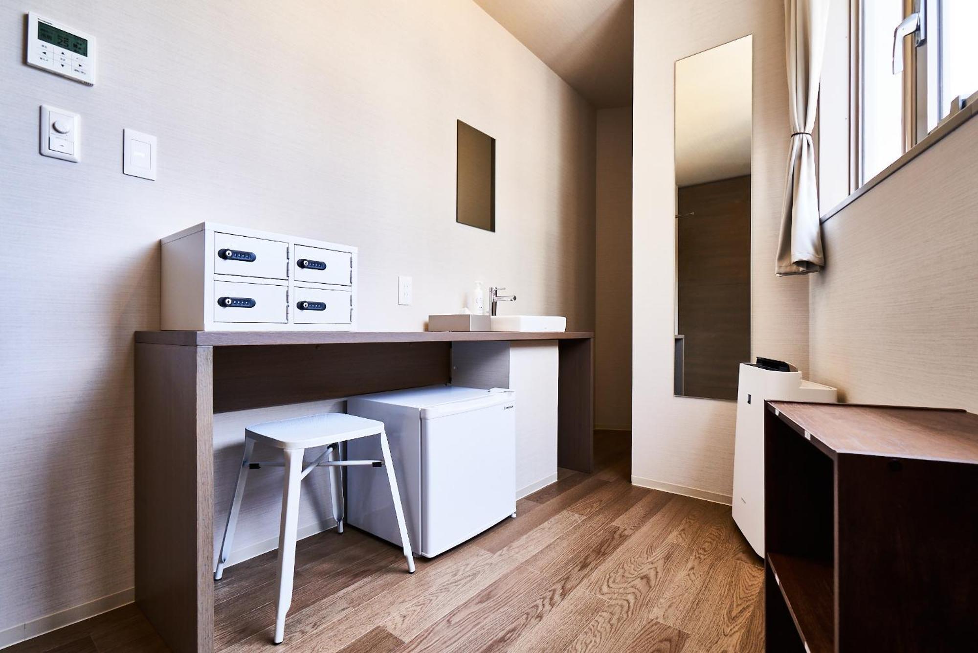 &and Hommachi East Auberge de jeunesse *